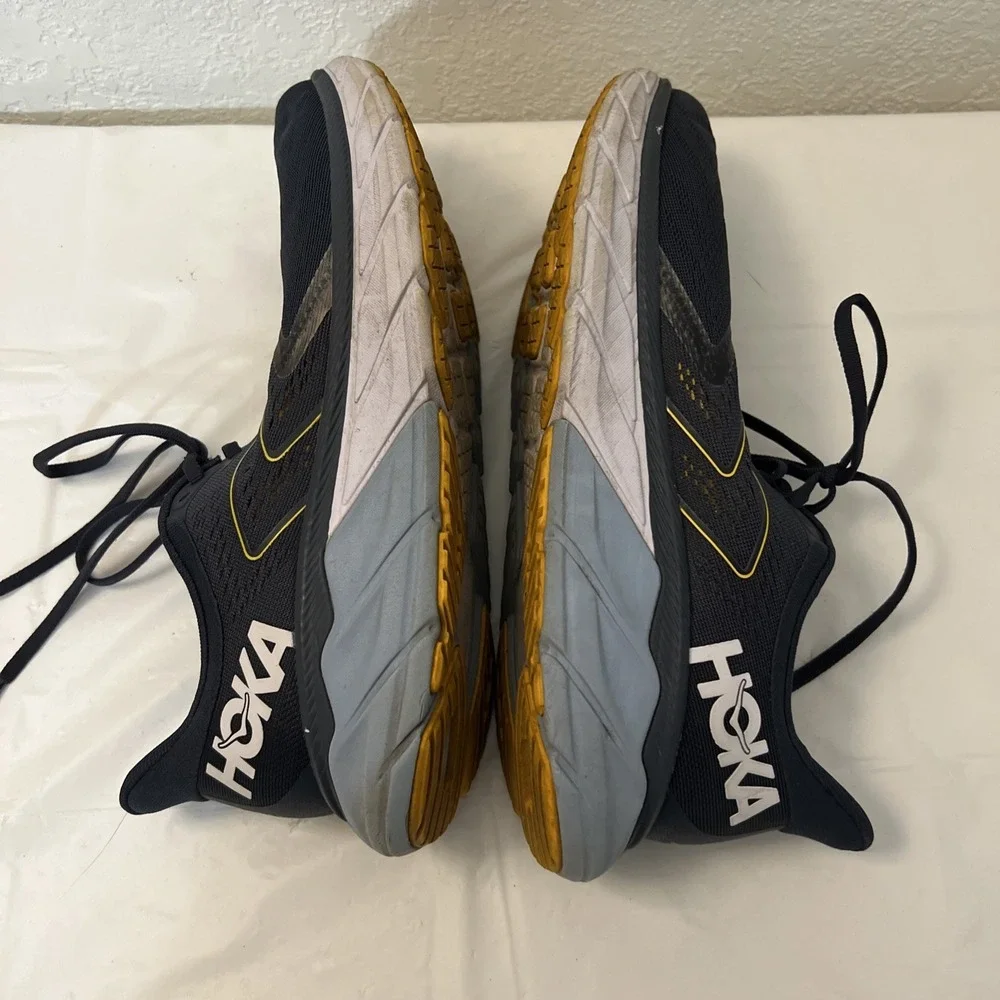 Hoka One One hoka one